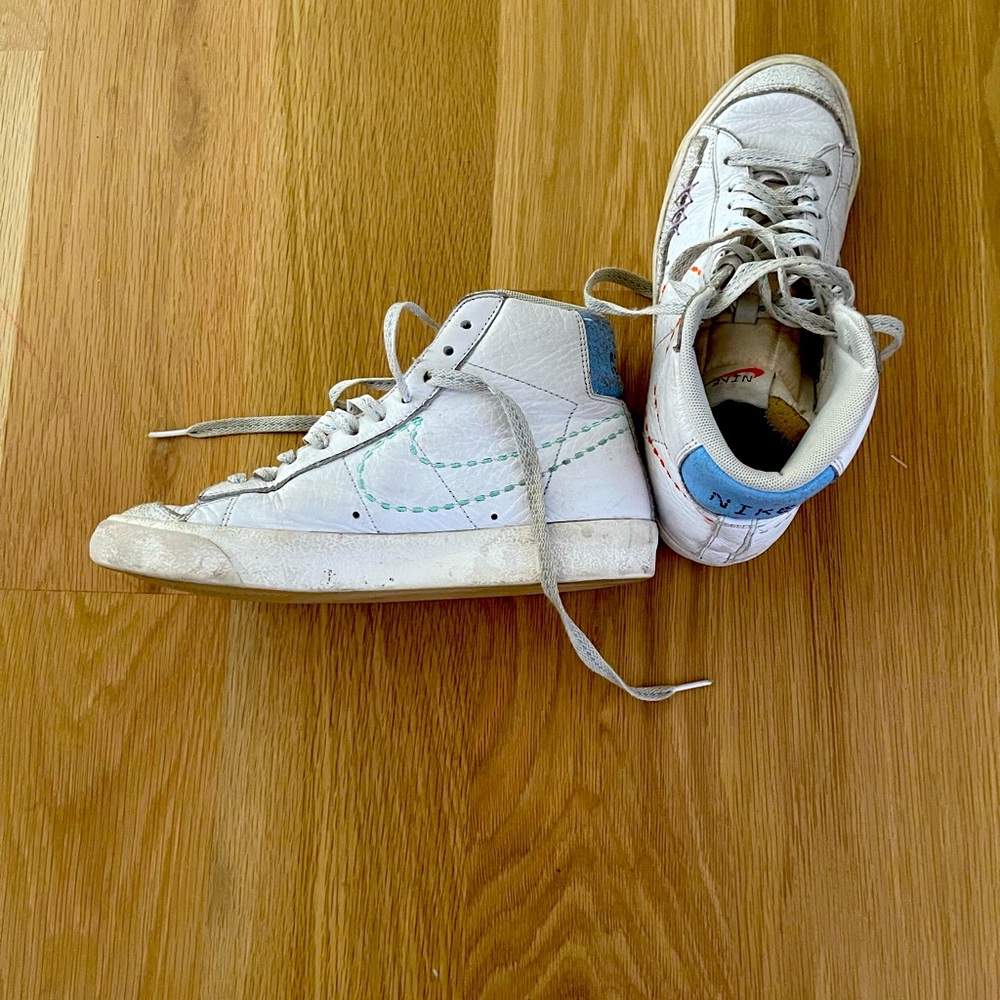 Nike blazers size 7 women’s